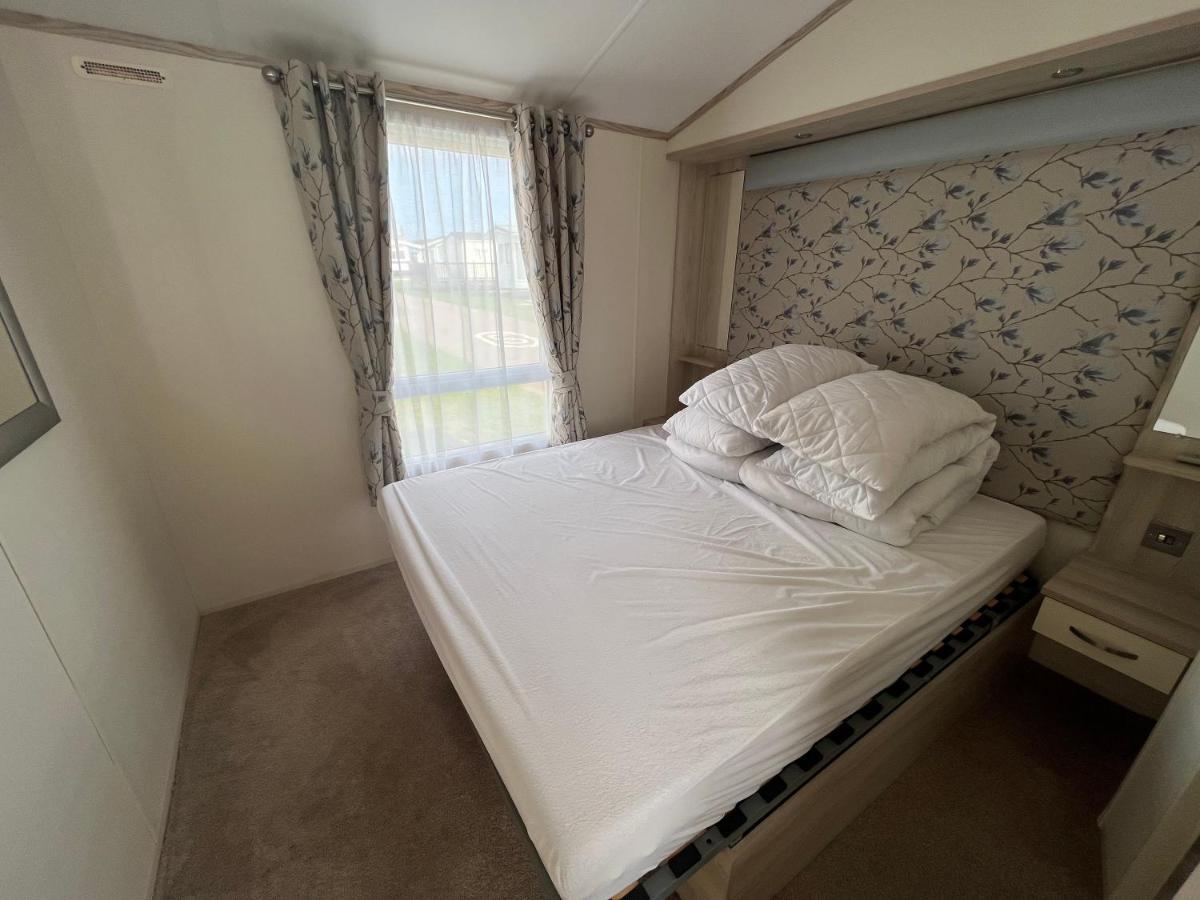 Heron 41, Scratby - California Cliffs, Parkdean, Sleeps 6, Pet Friendly, Bed Linen And Towels Included - Close To The Beach מראה חיצוני תמונה